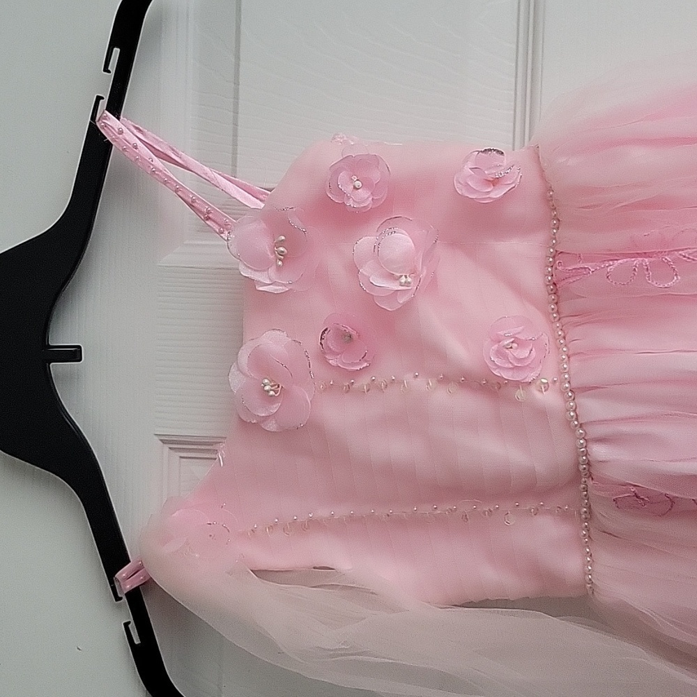 Girl's Sleeveless Dress - Picture 4 of 11